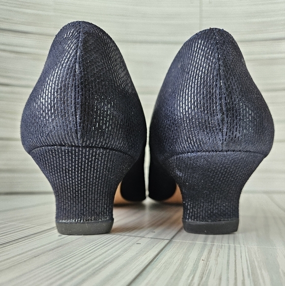 Salvatore Ferragamo Striped Suede Almond Toe Kitten Heels in Midnight Size 8.5 - Picture 8 of 12